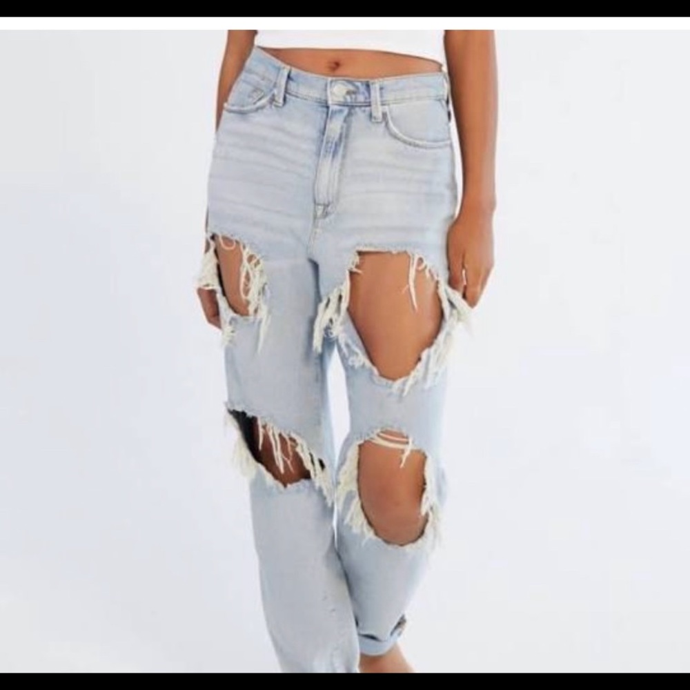 Urban Outfitters Jeans | Uo Bdg High-Waisted Mom Jean | Color: Blue | Size: 26 |